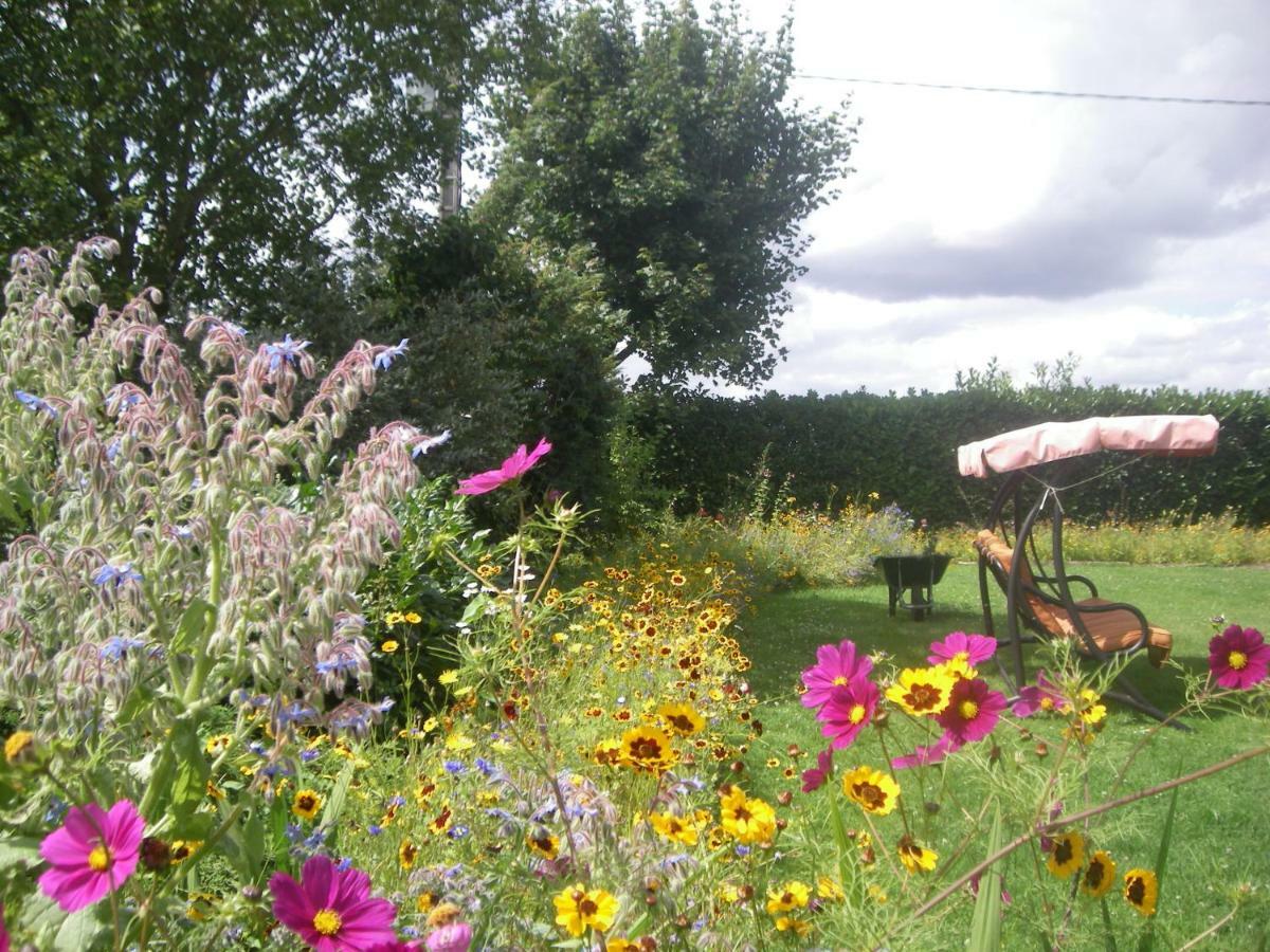 La Ferme Le Merger Bed & Breakfast La Ferte-Gaucher ภายนอก รูปภาพ